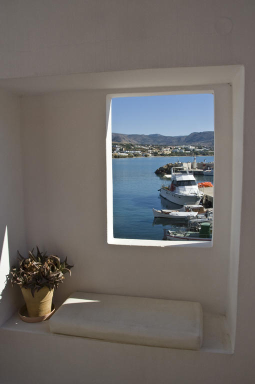 Τhe White Houses Makrýgialos Værelse billede