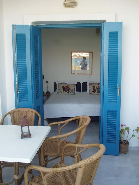 Τhe White Houses Makrýgialos Værelse billede