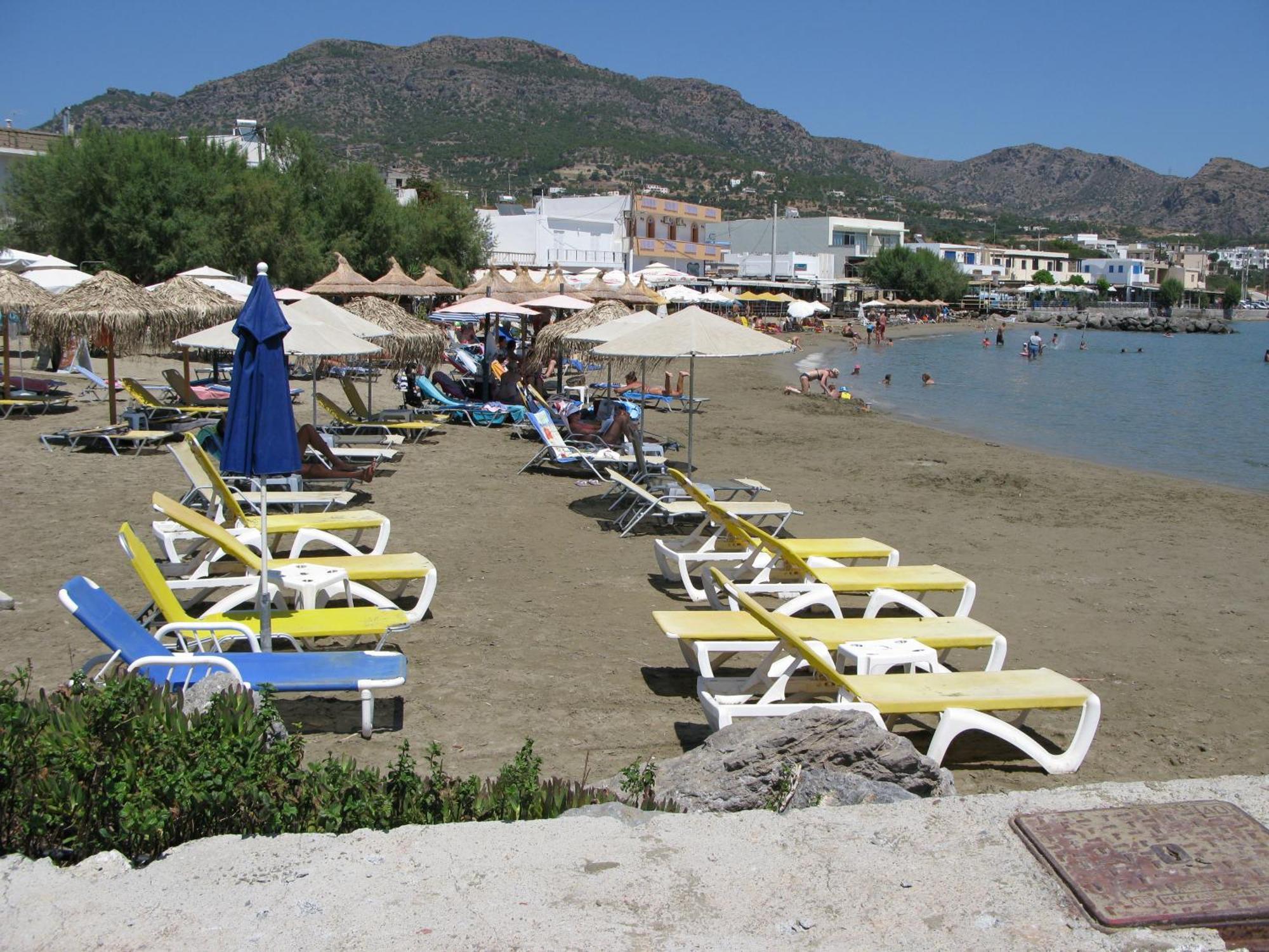 Τhe White Houses Makrýgialos Eksteriør billede