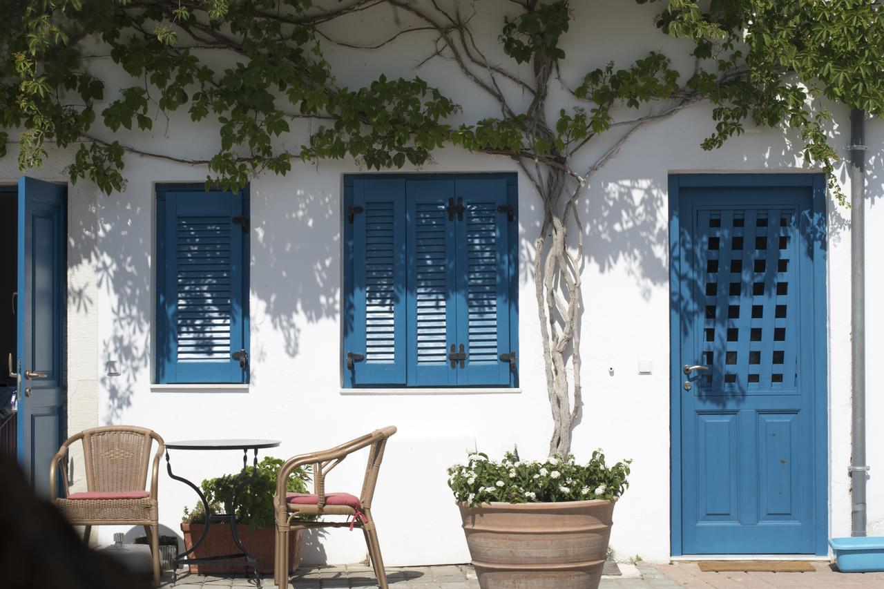 Τhe White Houses Makrýgialos Eksteriør billede